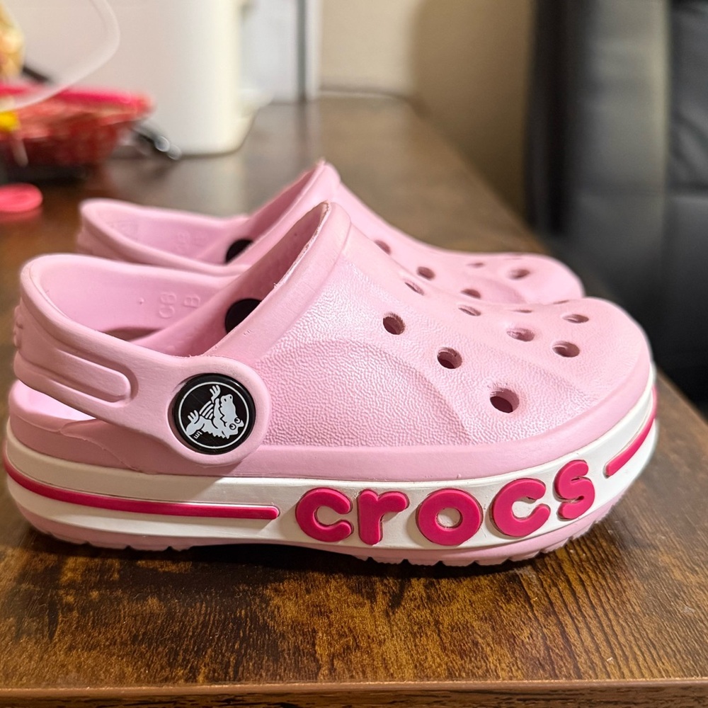 CROCS Pink Sandals with Ventilation and Slingback